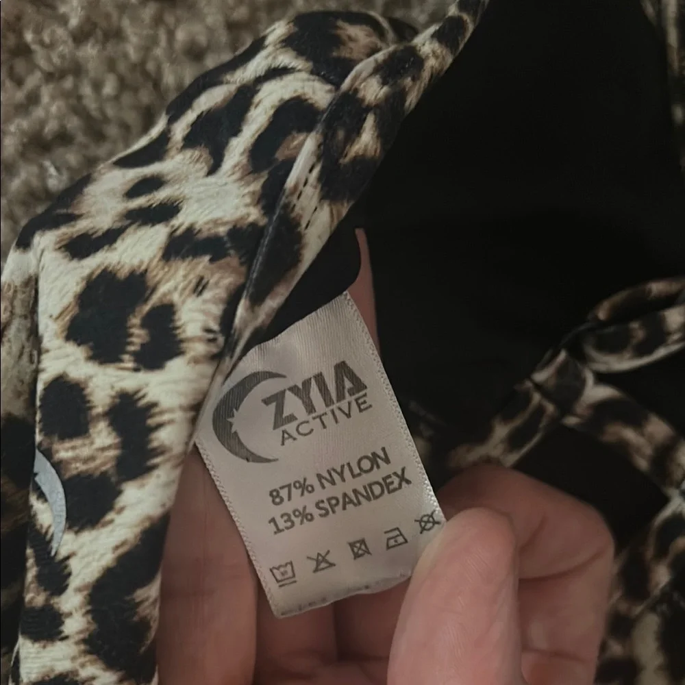 ZYIA Brown and Black Leopard Print Bra - Picture 5 of 5